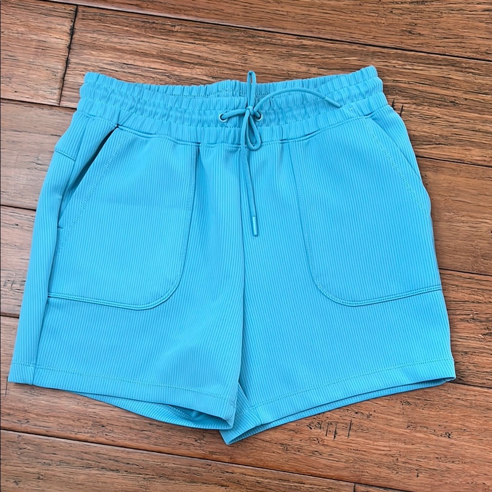 Women's Mondetta Casual Shorts